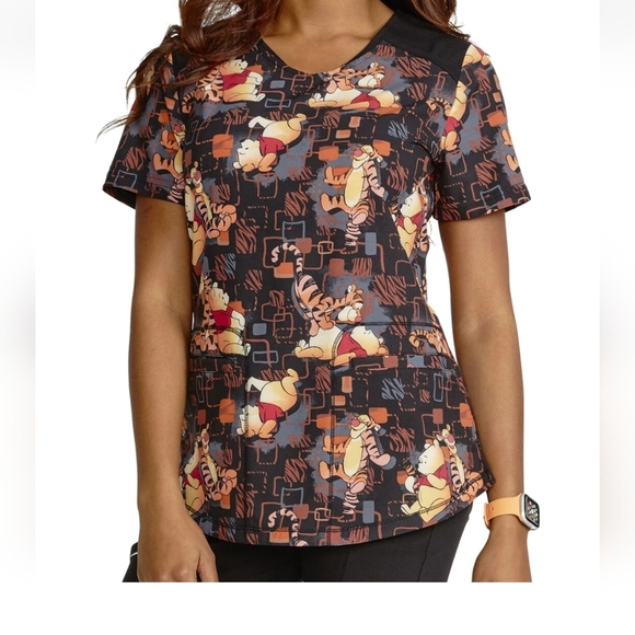 Disney Winnie The Pooh Scrub Top Size Xs - Picture 1 of 6